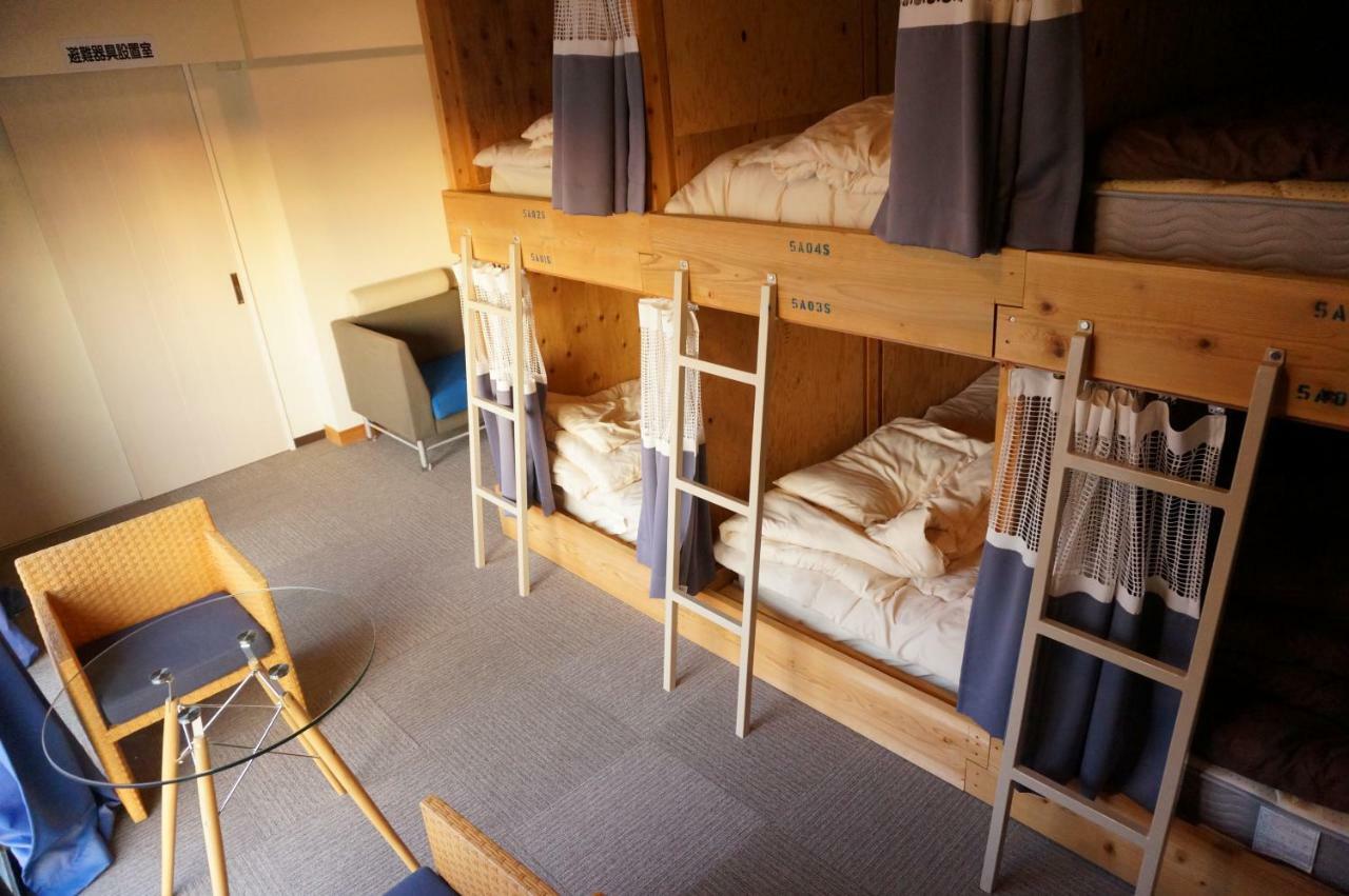 Guesthouse Arigato Hiroshima Extérieur photo